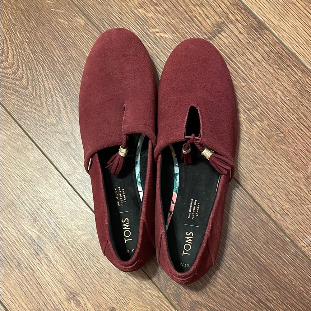 TOMS Kelli Raisin Suede Flats